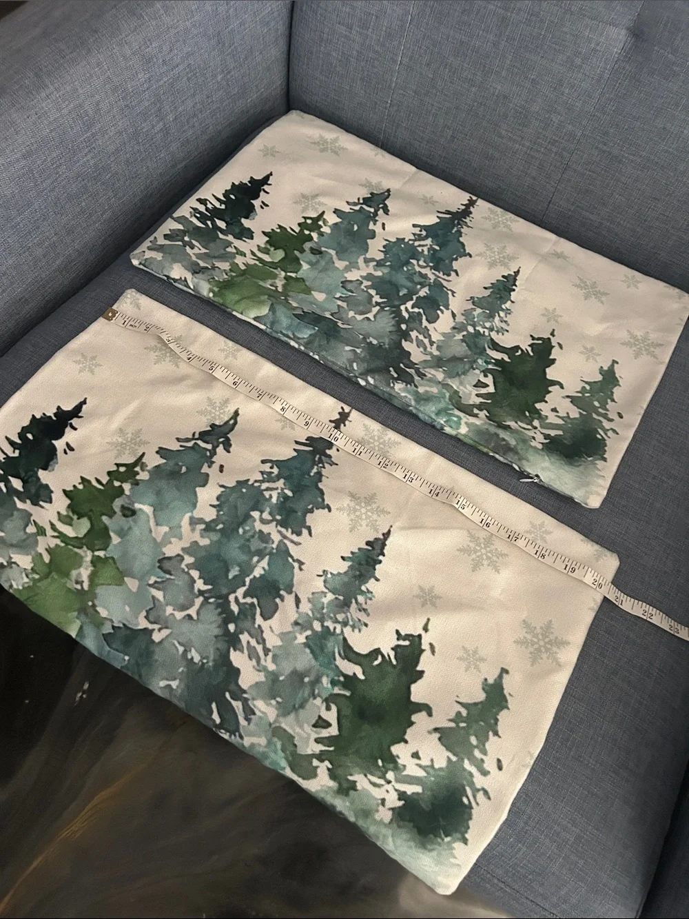 Decorative pillow cases.